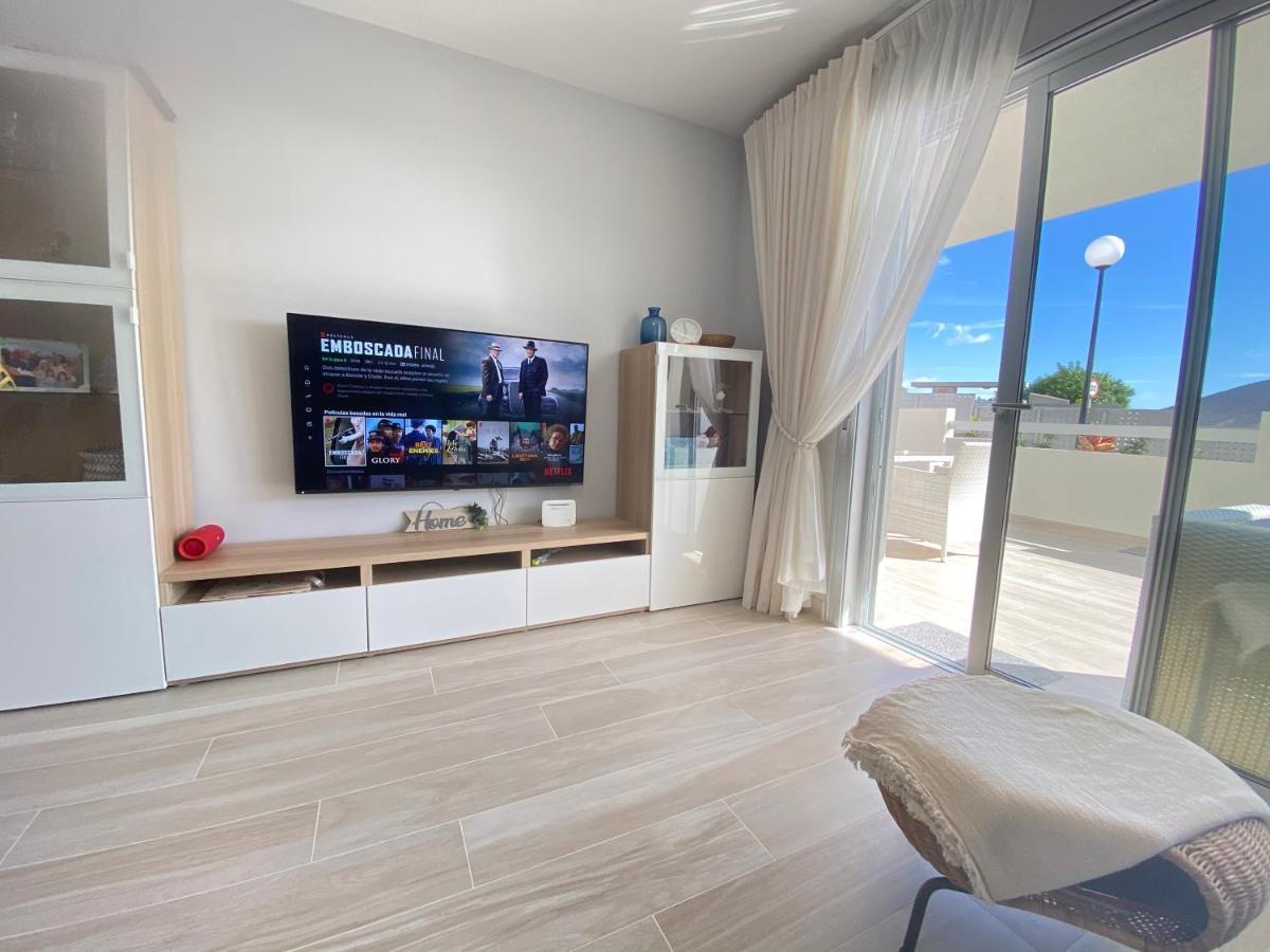 A Beautiful Apartment With A Beach View - La Tejita - El Medano Екстер'єр фото